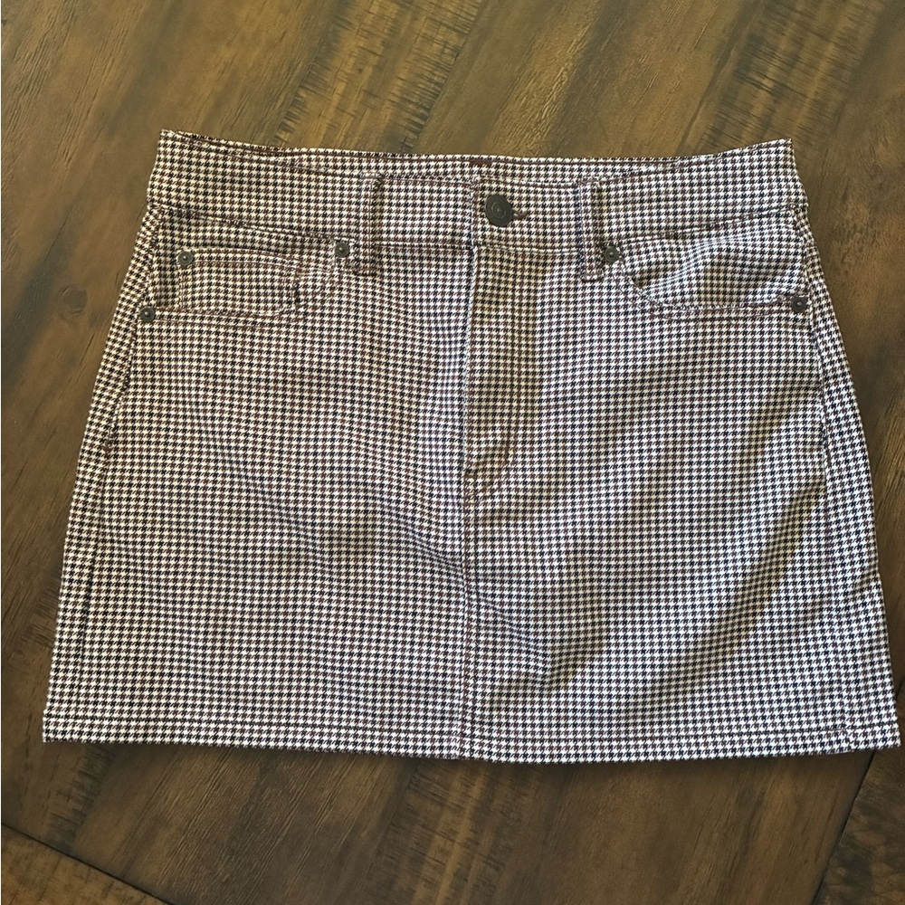 American Eagle Outfitters Houndstooth Mini Skirt - Black and White